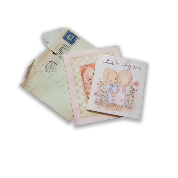 Vintage 1970s Tooled Leather Bag with Shoulder Strap and Original Letters - Picture 6 of 11